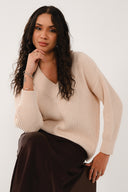 KN7206 Drop Shoulder V-Neck - Eggshell